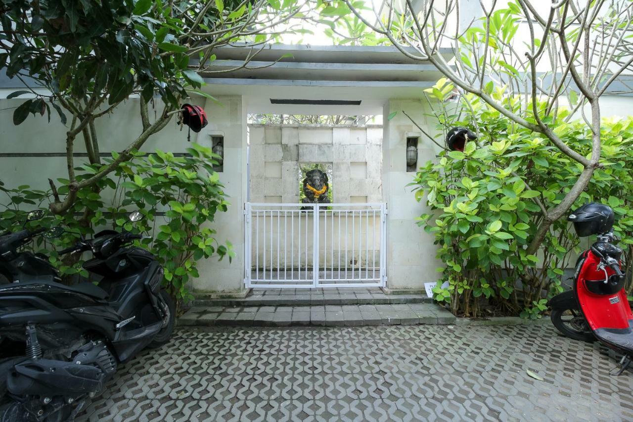 Mesari Beach Inn & Stables Seminyak (Bali) Exterior photo